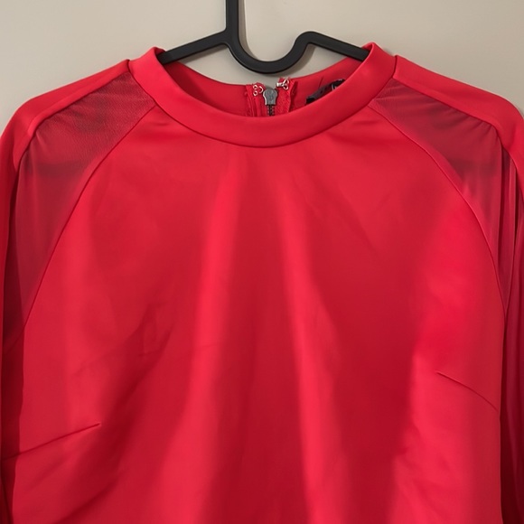 Crop Top Mesh sleeve - Picture 4 of 11